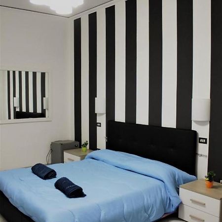 B&B Napoli Centrale ภายนอก รูปภาพ